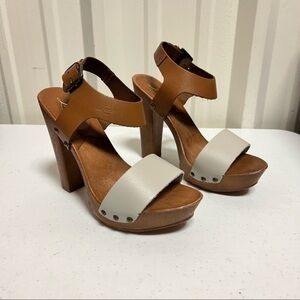 Levi’s Platform Heeled Sandals